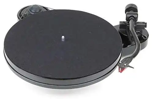 Pro-Ject RPM 1 Carbon Plattenspieler mit Riemenantrieb und Ortofon 2M Red