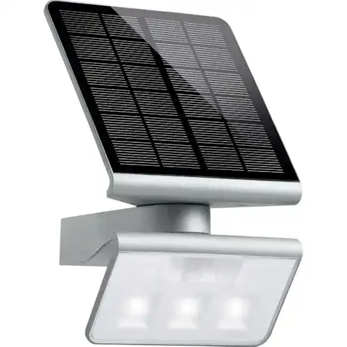 Solarleuchte mit Bewegungsmelder von Steinel im Vergleich