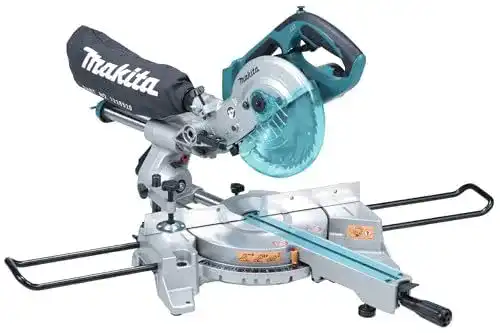 Makita Akku Kapp- und Gehrungssäge DLS713NZ für präzise Zuschnitte