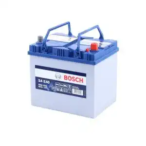 Bosch S4E40 Autobatterie 65Ah mit EFB-Technologie für Start/Stopp-Systeme