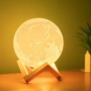 Mondlampe Dimmbar aus 3D-Druck mit realistischem Mond-Design