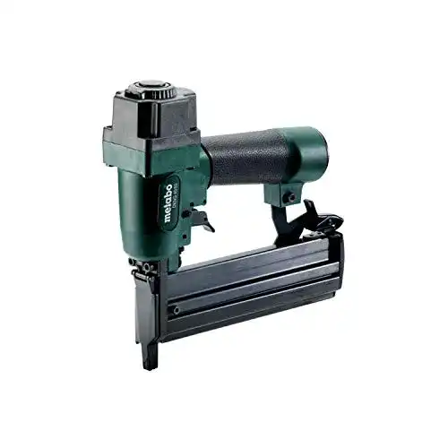 Metabo Drucklufttacker DKNG 40/50 für Klammern und Nägel