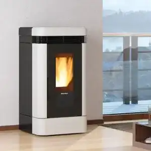 Pelletofen Extraflame Lucia mit Maiolikbeschichtung und Belüftungssystem