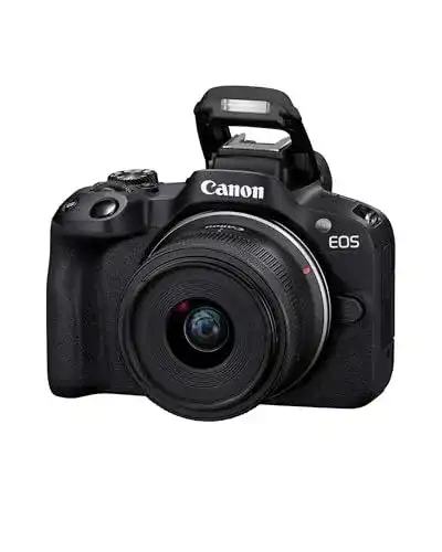 Canon EOS R50 Systemkamera mit RF-S 18-45 IS STM Objektiv im Vergleich