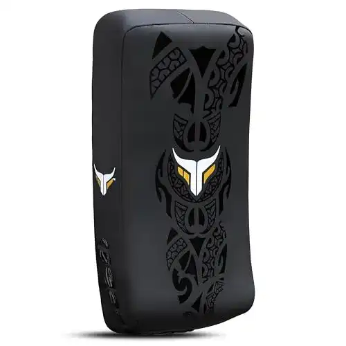 Mytra Fusion gebogene Schlagpolster für MMA und Kampfsport