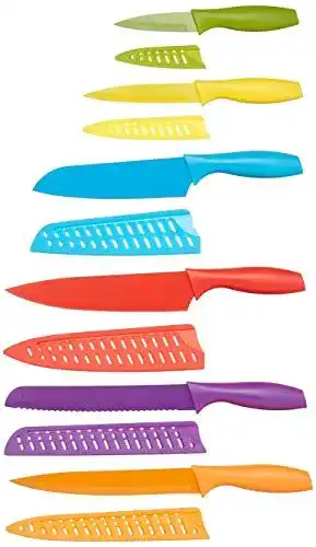 Messerset Amazon Basics 12-teilig mit bunten Messern und Scheiden