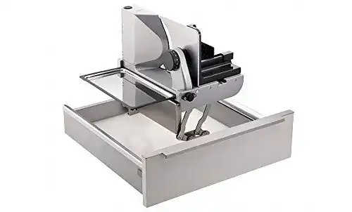 Klappbarer Allesschneider von Ritter – Metall-Einbau-Modell