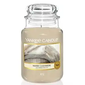 Yankee Candle Duftkerze Warm Cashmere im Vergleich