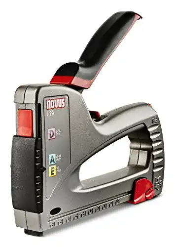 Novus Handtacker J-29 mit Metall-Gehäuse für Profi-Anwendungen