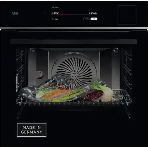 Backofen mit Dampfgarer von AEG mit WLAN-Funktion und Touch-Display