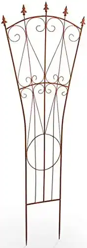 Rankgitter aus Metall mit Ornamenten von Kobolo