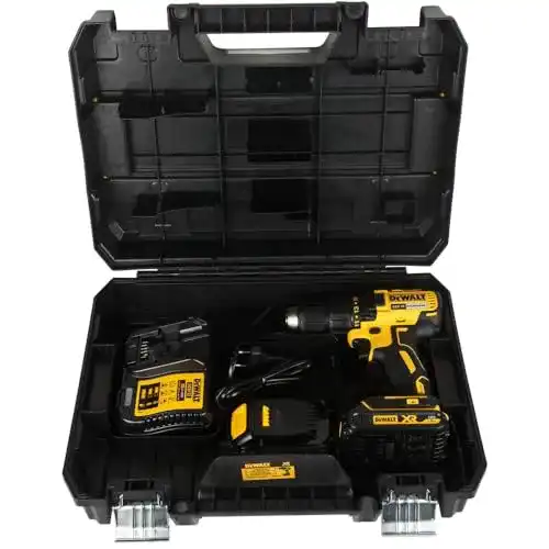 DeWalt Akku-Bohrschrauber 18V mit 1,5 Ah Akkus und Schnellladegerät