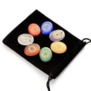 Chakra-Steine für natürliche Heilung und Kristalltherapie