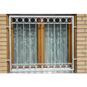 Fenstergitter Gabella aus Schmiedeeisen als Einbruchschutz