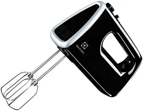 Handmixer Electrolux EHM3310 mit 450 Watt Leistung in Schwarz
