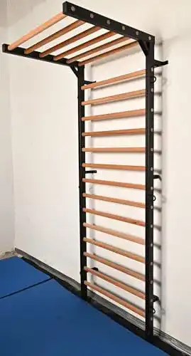Sprossenwand Artimex Sport Equipment mit Klimmzugfunktion