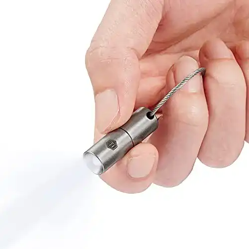 Keyunity KF00 Mini Taschenlampe Schlüsselanhänger aus Titan