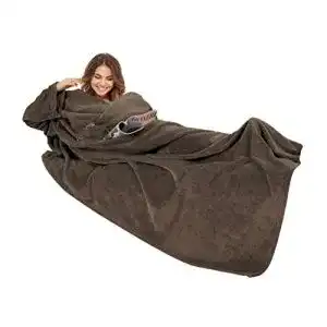 Gözze Ärmeldecke – Kuscheldecke mit Ärmel und Brusttasche
