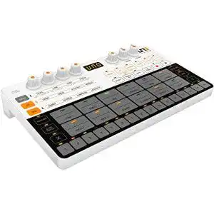 Drumcomputer IK Multimedia Uno Drum tragbare Analog- und PCM-Maschine