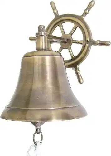 Antike Schiffsglocke aus Messing mit Steuerrad und Wandhalterung