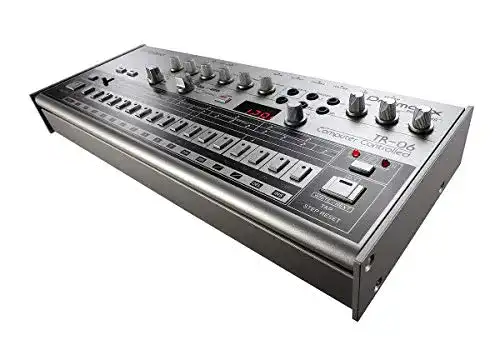 Drumcomputer Roland TR-06 Boutique Drum Machine im Vergleich