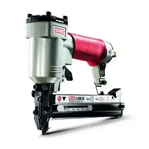 Novus Druckluft-Tacker J-328 für präzise Vertäfelungsarbeiten