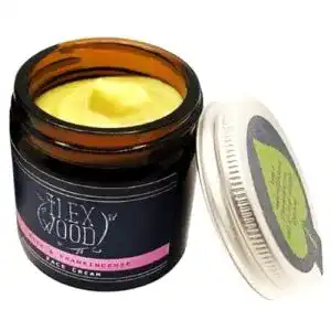 Vegane Gesichtscreme The Ilex Wood mit Rose und Weihrauch