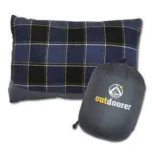 Campingkissen Outdoorer in Blau Kariert, Leicht und Mit Packsack