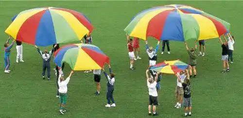 Schwungtuch Sport-Thieme 3,5 m – Spiel- und Therapiegerät für Gruppen