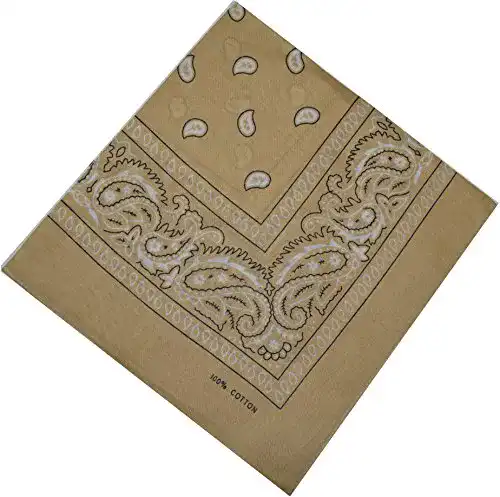 Bandanas, Schals und Tücher in verschiedenen Farben und Designs