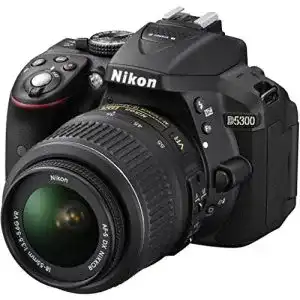 Nikon D5300 Spiegelreflexkamera mit 18-55mm VR Objektiv