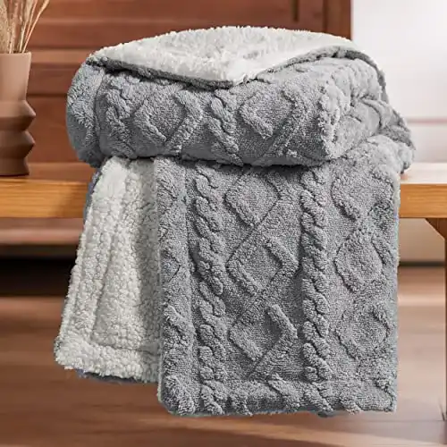 Bedsure Sofadecke Kuscheldecke Wendbare Decke für Sofa und Wohnzimmer