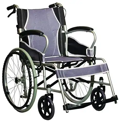 Rollstuhl Antar AT52301 mit leichten Stahlrädern und 12,5 kg Gewicht