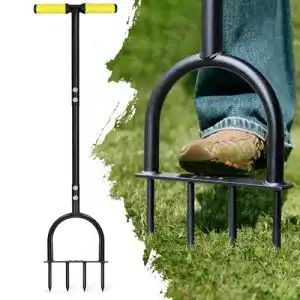 Rasenlüfter Colwelt für verdichtete Böden und Rasenflächen