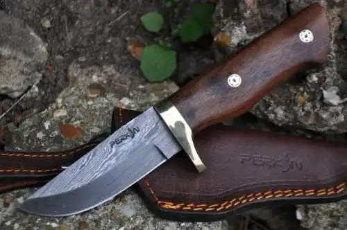 Perkin Handgemachtes Damast Jagdmesser AR100 mit Lederscheide