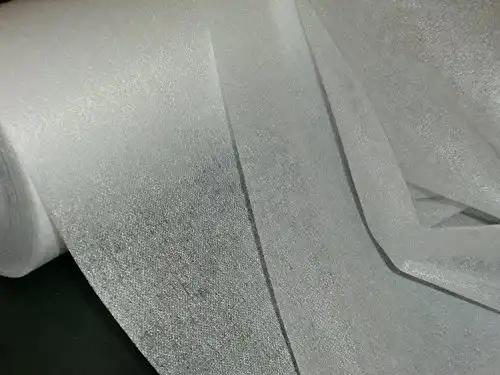 Bügelvlies Telateks 1 lfm. in Weiß, 45 g/m², 90 cm Breite