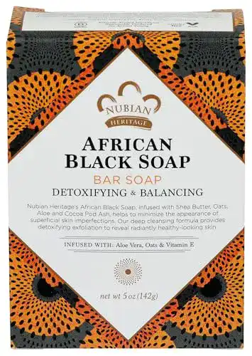 Schwarze Seife von Nubian Heritage mit Hafer, Aloe und Vitamin E