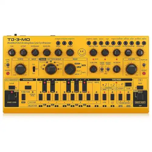 Behringer TD-3-MO-AM Desktop Synthesizer Modifizierte Analogversion