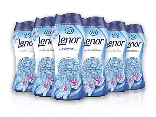 Lenor Wäscheparfüm Frühlingsblumen und Patchouli im Vergleich