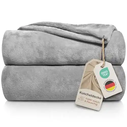 Kuscheldecke Gräfenstayn aus Fleece in verschiedenen Größen und Farben