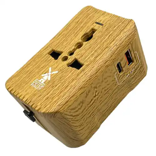Reiseadapter weltweit von Dutch Quality mit USB und AC Steckdose