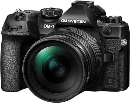 Olympus OM System OM-1 Mark II Micro Four Thirds Kamera mit 12-40mm Objektiv