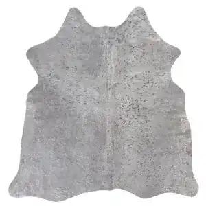 Kuhfell Teppich Luxor aus echtem Rinderfell für natürliche Wohnatmosphäre