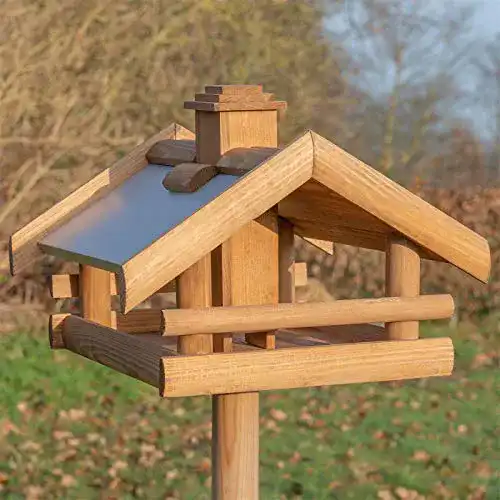 Vogelhaus VOSS.garden Grota aus Holz mit Ständer und Metalldach