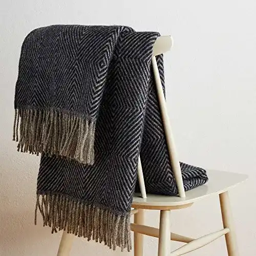 Schafwolldecke Urbanara Gotland 140×220 cm aus skandinavischer Wolle