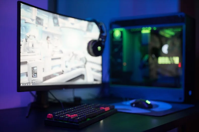 Nahaufnahme der Oberfläche eines 4K Gaming Monitors, die die gestochen scharfen Pixel und Texturen zeigt.