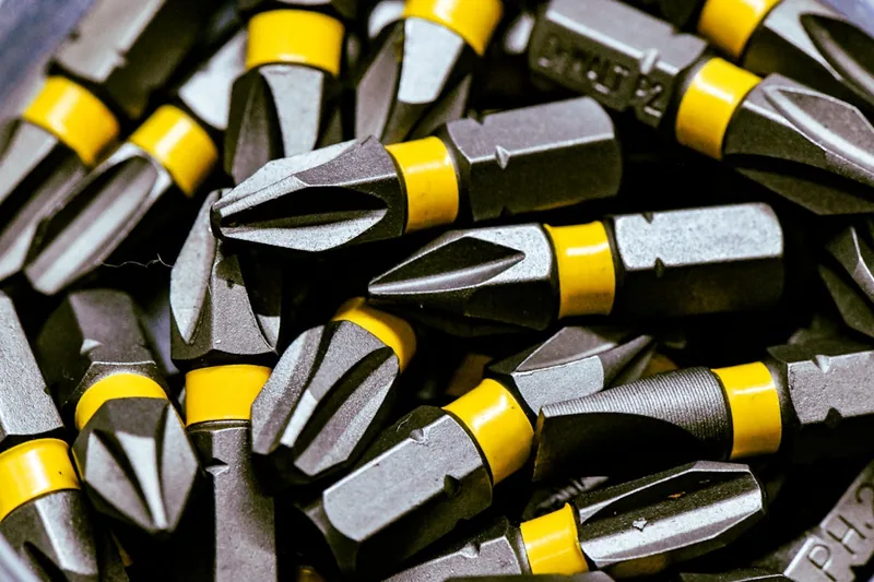Nahaufnahme des Schlagmechanismus eines Akku-Schlagschraubers mit Fokus auf Material und Verarbeitung.