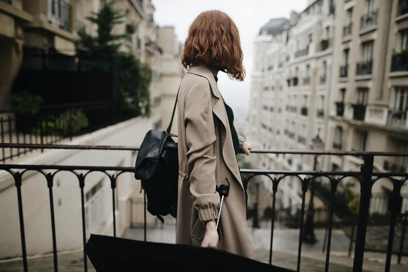 Eleganter Damen Rucksack in Pastellfarben, perfekt für modebewusste Frauen, auf neutralem Hintergrund.