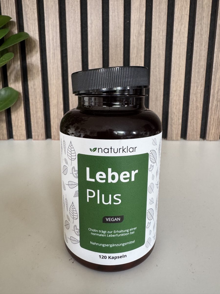 Naturklar Leber Plus Kapseln als Testmuster in der Redaktion von test-vergleiche.com